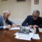 Os alcaldes de Carballo e Coristanco asinan un convenio para a solicitude conxunta dun obradoiro dual de emprego